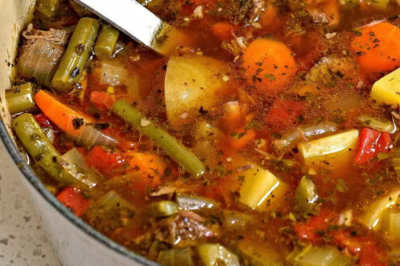 Slow-Simmered Vegetable Beef Soup Recipe: A Hearty Classic