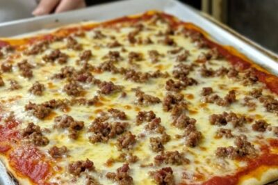 The Ultimate School Pizza Recipe – A Slice of Nostalgia!