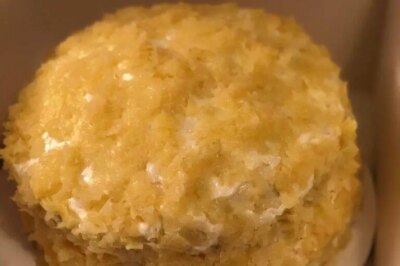 Moist Pineapple Cake